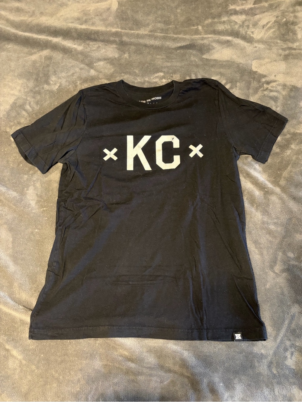 Women’s Black KC Graphic Tee. MadeMobb. Size L